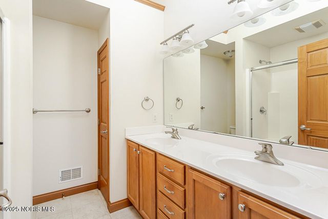 5954 Secluded Court, Sylvania, OH 43560