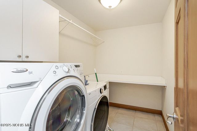 5954 Secluded Court, Sylvania, OH 43560