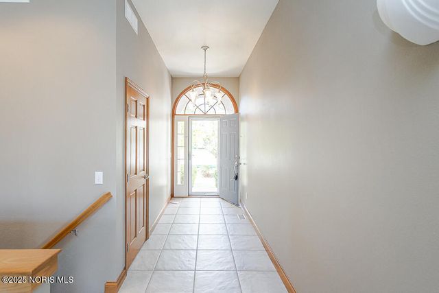 5954 Secluded Court, Sylvania, OH 43560