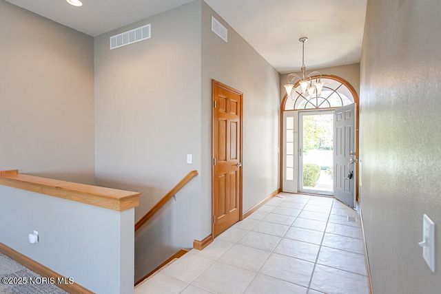 5954 Secluded Court, Sylvania, OH 43560