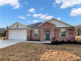 704 Picard Avenue, Lowell, AR 72745