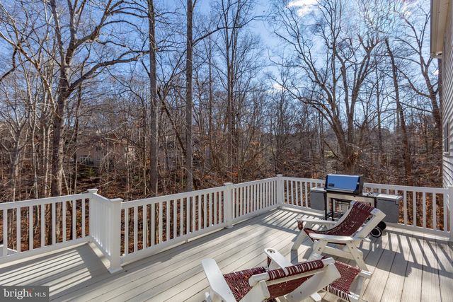 1001 FEATHERSTON CT, Fredericksburg, VA 22401