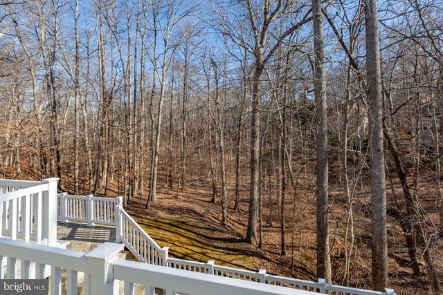 1001 FEATHERSTON CT, Fredericksburg, VA 22401