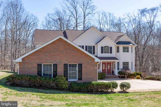 1001 FEATHERSTON CT, Fredericksburg, VA 22401