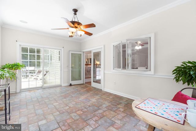 1001 FEATHERSTON CT, Fredericksburg, VA 22401