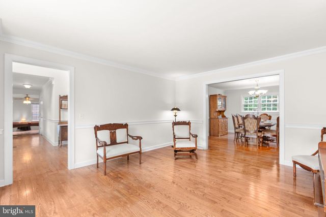 1001 FEATHERSTON CT, Fredericksburg, VA 22401