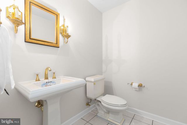 1001 FEATHERSTON CT, Fredericksburg, VA 22401