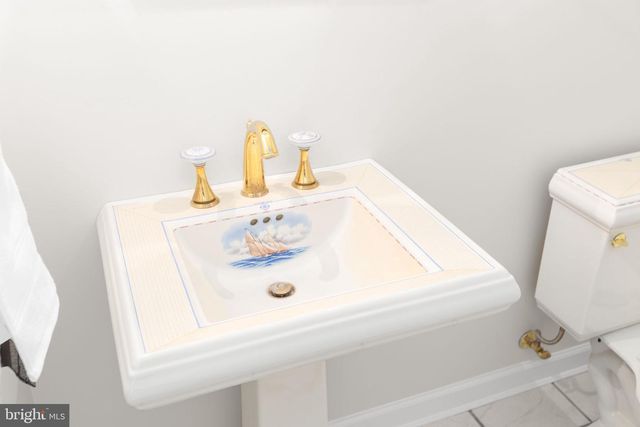 1001 FEATHERSTON CT, Fredericksburg, VA 22401