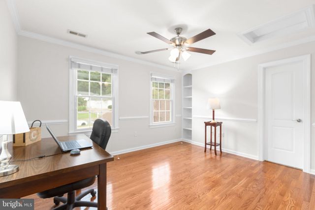 1001 FEATHERSTON CT, Fredericksburg, VA 22401