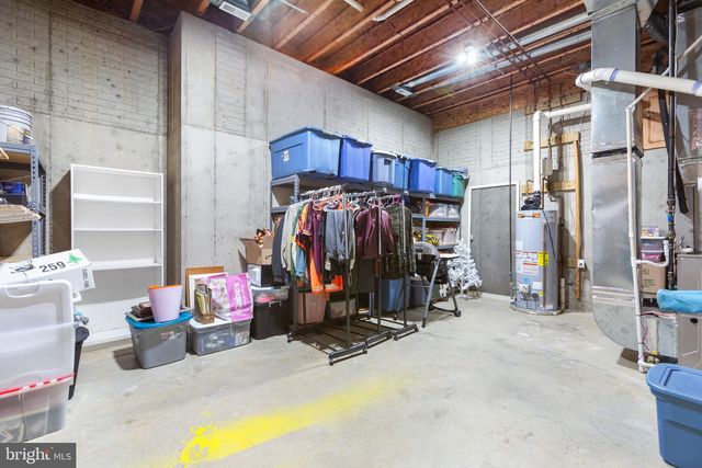 1001 FEATHERSTON CT, Fredericksburg, VA 22401