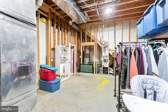 1001 FEATHERSTON CT, Fredericksburg, VA 22401