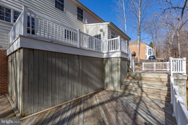 1001 FEATHERSTON CT, Fredericksburg, VA 22401