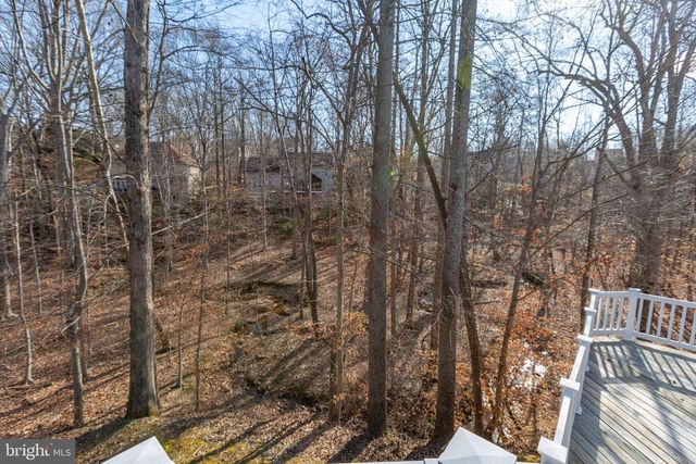 1001 FEATHERSTON CT, Fredericksburg, VA 22401