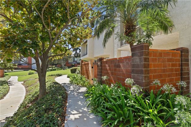 1609 Sherwood Village Circle, Placentia, CA 92870