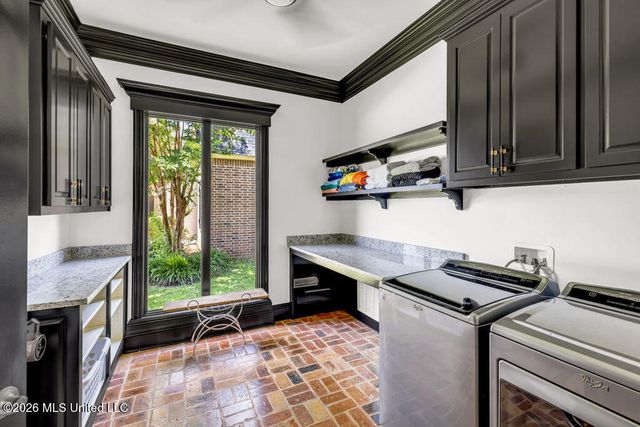 315 Goose Pointe Boulevard, Biloxi, MS 39531