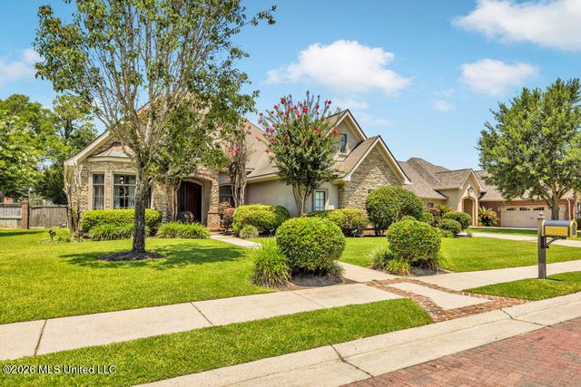 315 Goose Pointe Boulevard, Biloxi, MS 39531