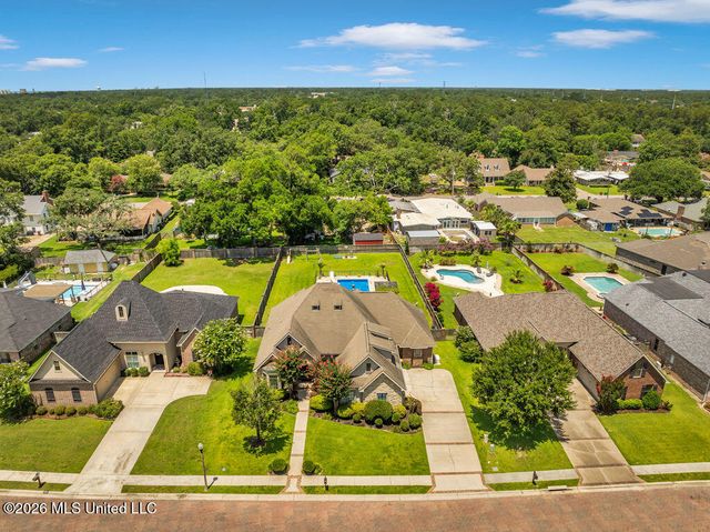 315 Goose Pointe Boulevard, Biloxi, MS 39531