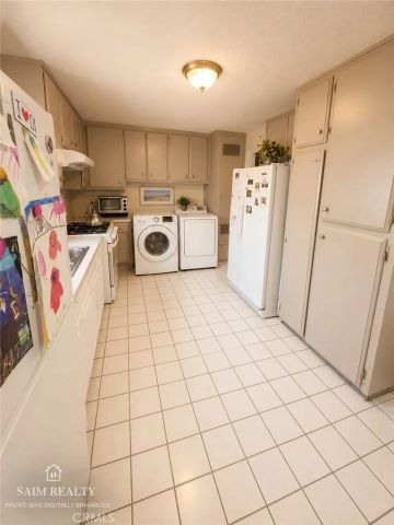 22113-22115 Seine Avenue, Hawaiian Gardens, CA 90716