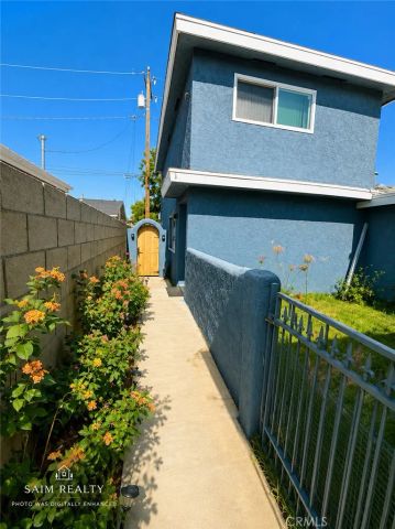 22113-22115 Seine Avenue, Hawaiian Gardens, CA 90716