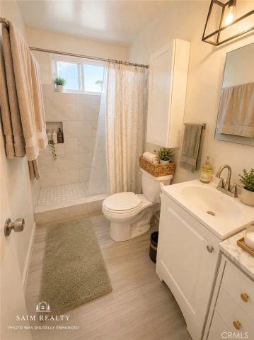 22113-22115 Seine Avenue, Hawaiian Gardens, CA 90716