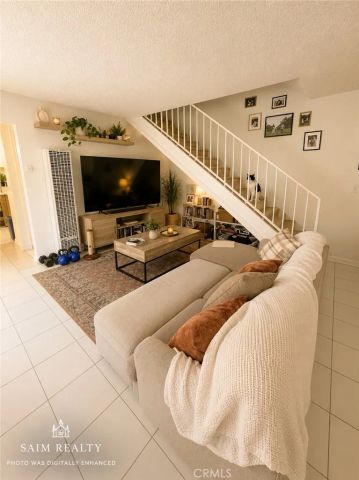 22113-22115 Seine Avenue, Hawaiian Gardens, CA 90716