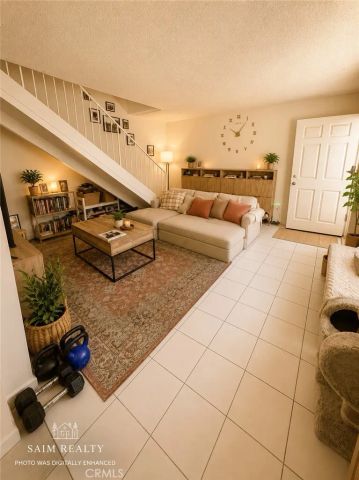 22113-22115 Seine Avenue, Hawaiian Gardens, CA 90716