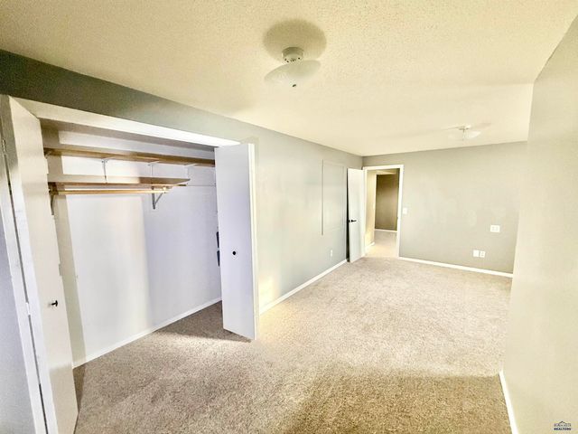 1425 LOOKOUT VALLEY CT, Spearfish, SD 57783