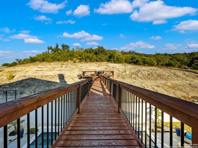 27220 Highland, San Antonio, TX 78260