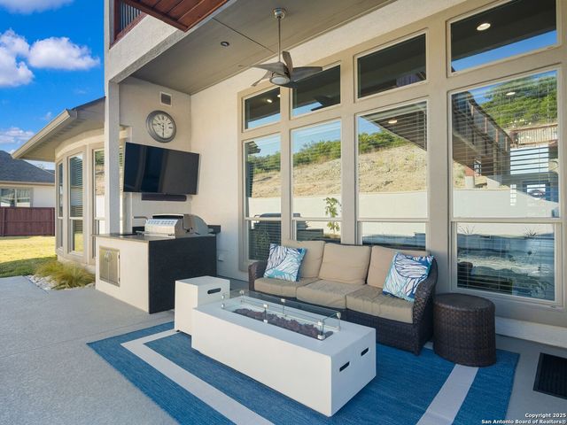 27220 Highland, San Antonio, TX 78260