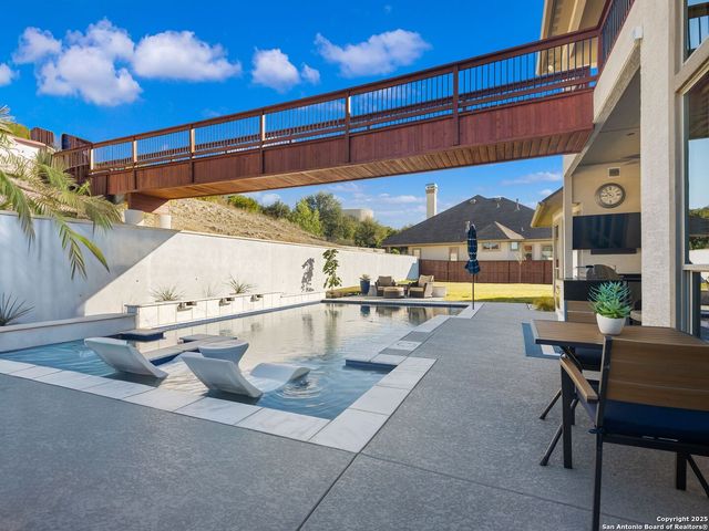 27220 Highland, San Antonio, TX 78260