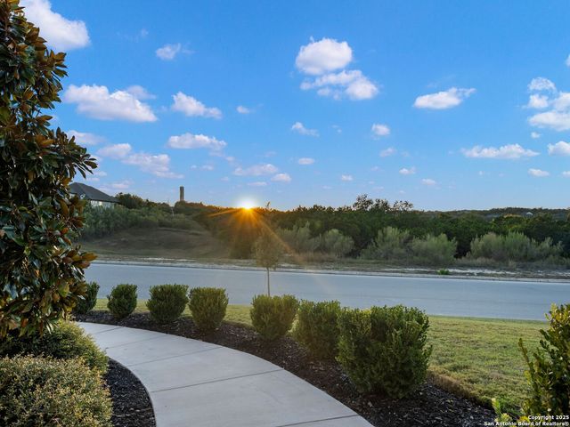 27220 Highland, San Antonio, TX 78260