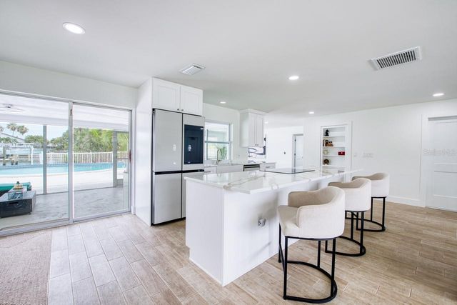 12125 6TH STREET E, Treasure Island, FL 33706