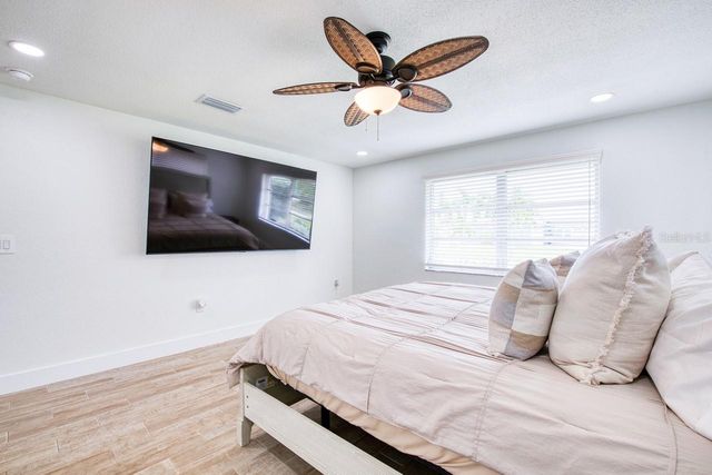 12125 6TH STREET E, Treasure Island, FL 33706