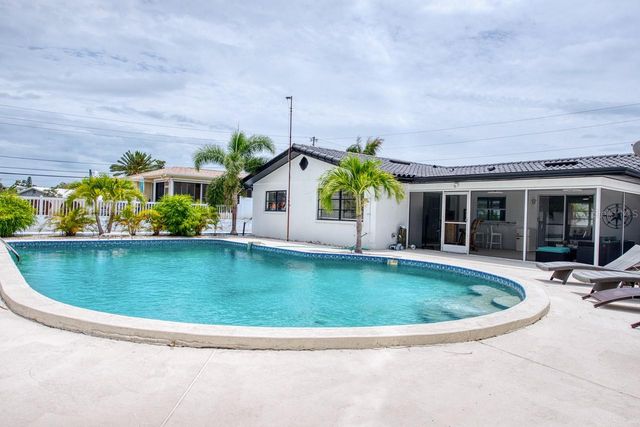 12125 6TH STREET E, Treasure Island, FL 33706