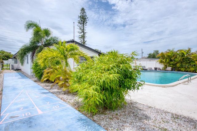 12125 6TH STREET E, Treasure Island, FL 33706