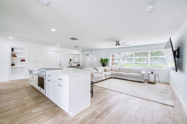 12125 6TH STREET E, Treasure Island, FL 33706