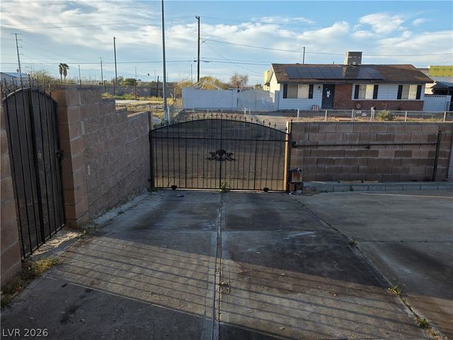 117 Metropolitan Drive, Henderson, NV 89015