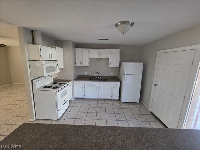 117 Metropolitan Drive, Henderson, NV 89015