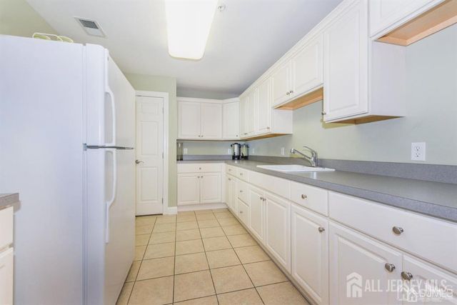 163 Liddle Avenue, Edison, NJ 08837