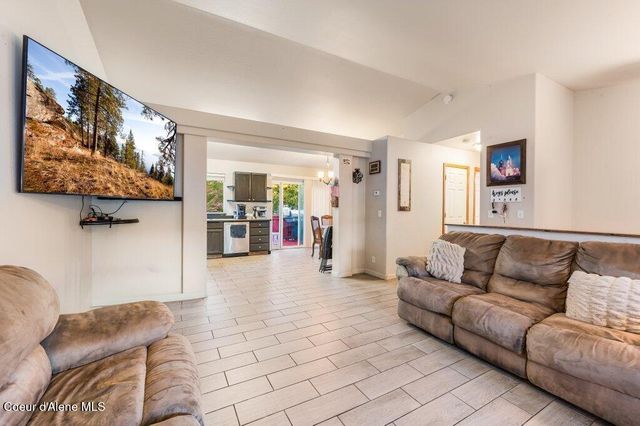 673 W Combine WAY, Coeur D'alene, ID 83815