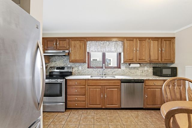 15 Ellsworth Terrace, Lynn, MA 01904