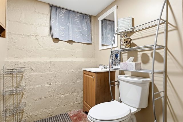 15 Ellsworth Terrace, Lynn, MA 01904