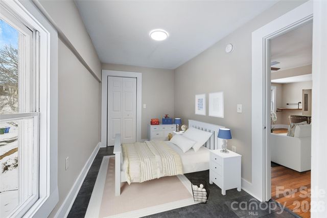 21 Hilldale Road, Asheville, NC 28803