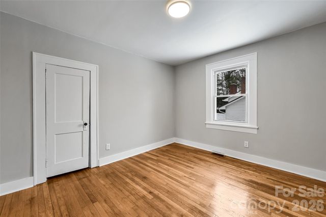 21 Hilldale Road, Asheville, NC 28803