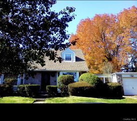 1 Herbert Drive, New Hyde Park, NY 11040