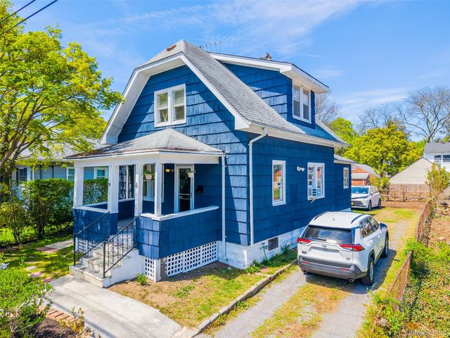 6 Littleworth Lane, Sea Cliff, NY 11579