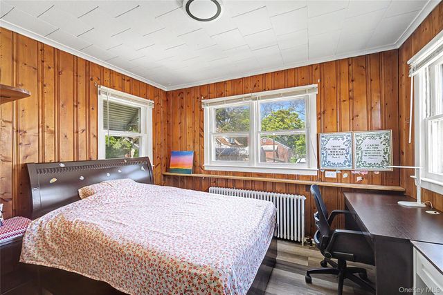 6 Littleworth Lane, Sea Cliff, NY 11579