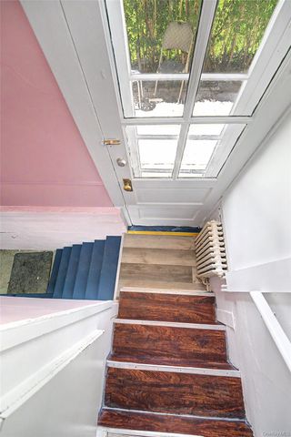 6 Littleworth Lane, Sea Cliff, NY 11579