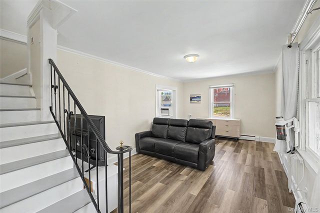 6 Littleworth Lane, Sea Cliff, NY 11579