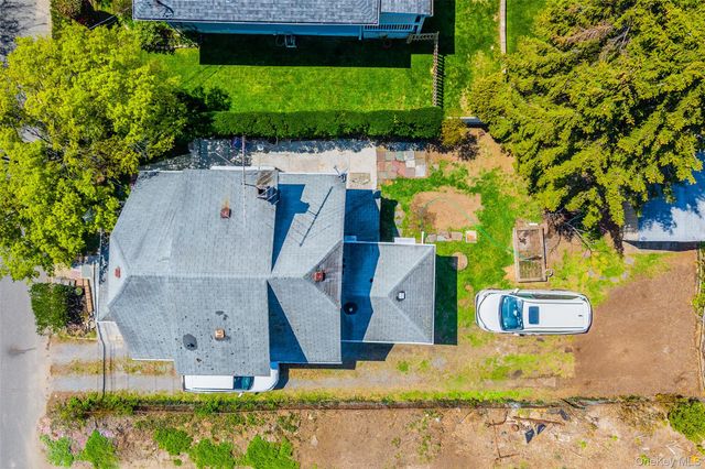 6 Littleworth Lane, Sea Cliff, NY 11579